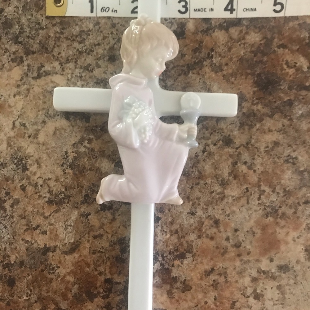 Porcelain Cross - Picture 4 of 4